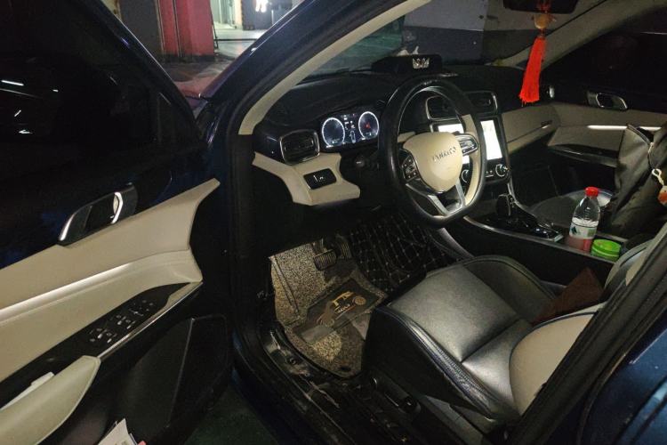 Used Lynk & Co 01 2017 2.0T Two-Wheel Drive Zhaopu Version
