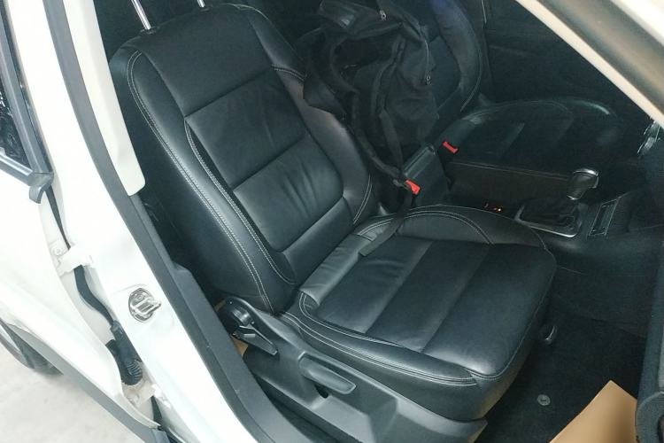 Used Volkswagen Tiguan 2017 300TSI Automatic Two-Wheel Drive Silk Road Comfort Edition Right Front Seat