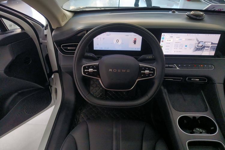 Used Roewe D7 2023 DMH 125km Superior Edition
