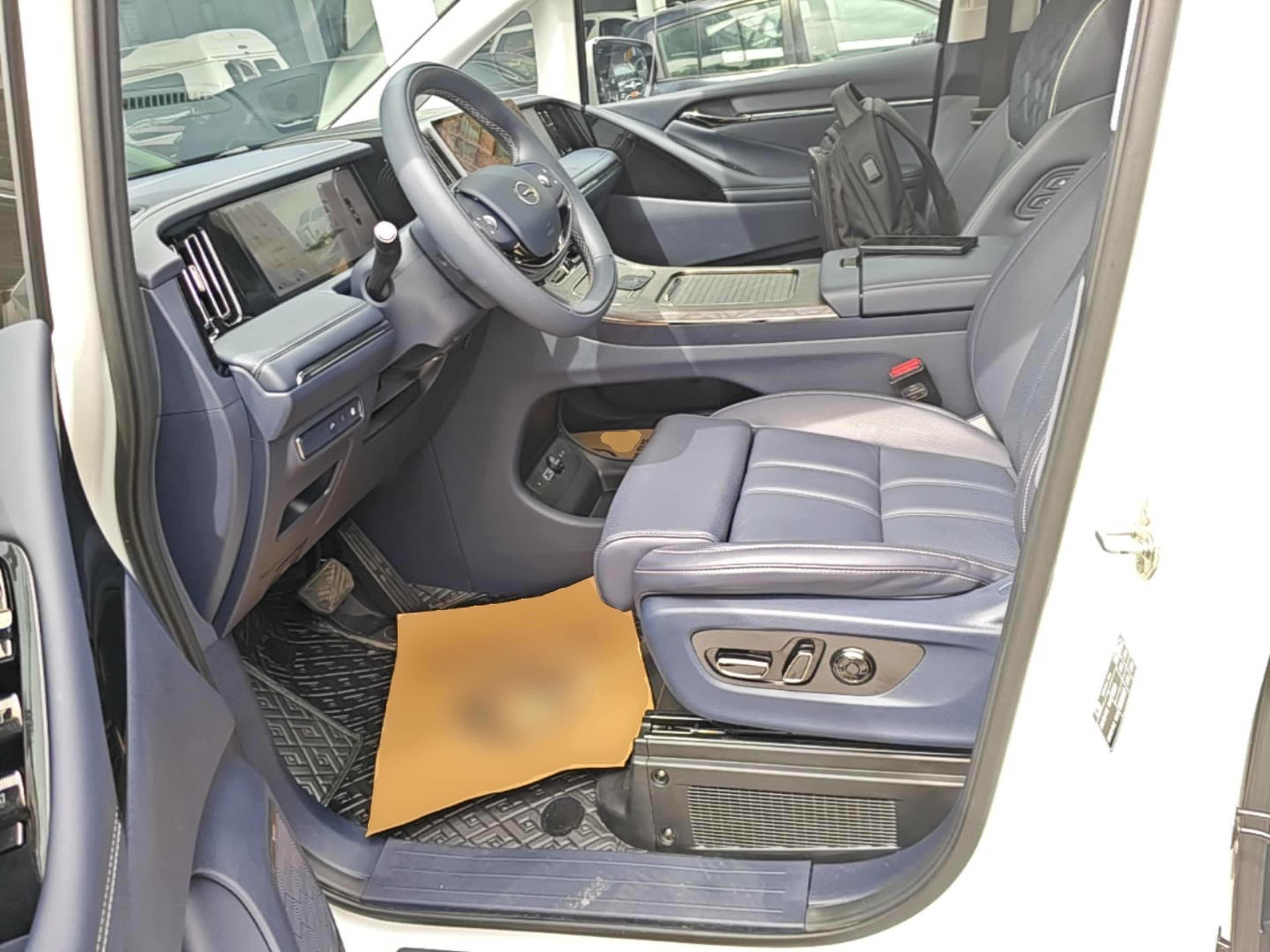 Interior delantero