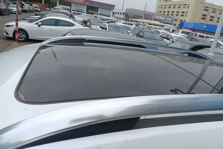 Used Roewe RX5 2018 20T Two-Wheel Drive Manual Internet Smart Edition