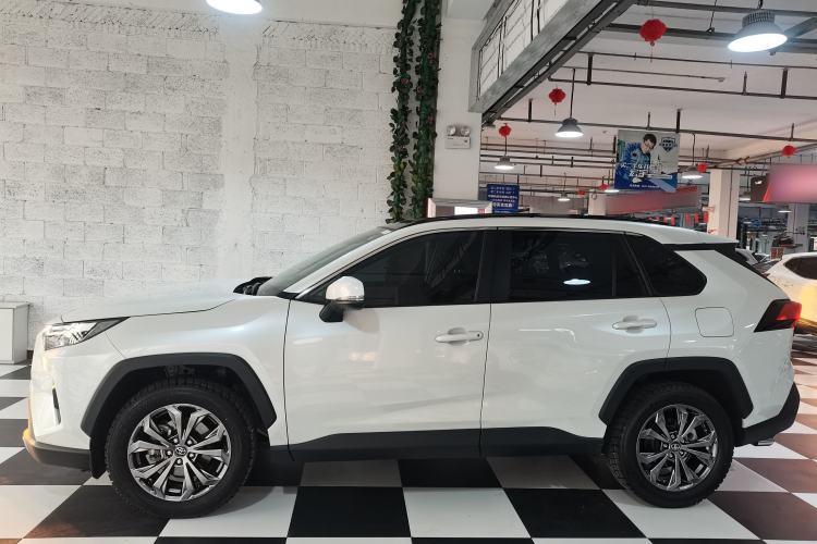 Used Toyota RAV4 2023 2.0L CVT Two-Wheel Drive Fashion Plus Edition