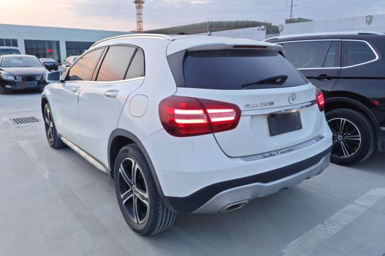 Used Mercedes-Benz GLA 2018 GLA 200 Fashion Model Rear Left 45 Deg