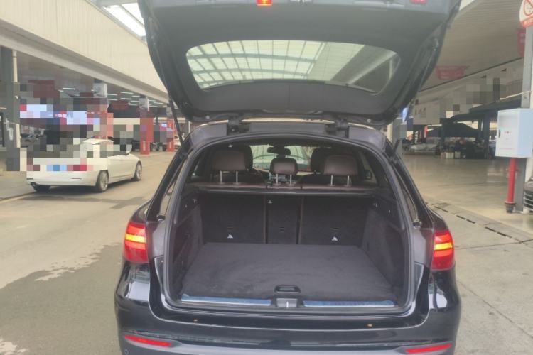 Used Mercedes-Benz GLC 2019 GLC 200 L 4MATIC Trunk