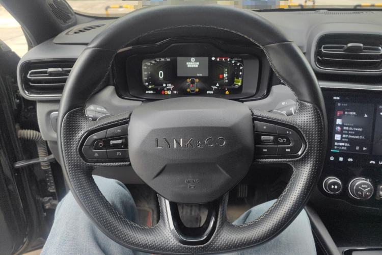 Used Lynk & Co 03 2022 2.0TD DCT GenioPlus Steering Wheel