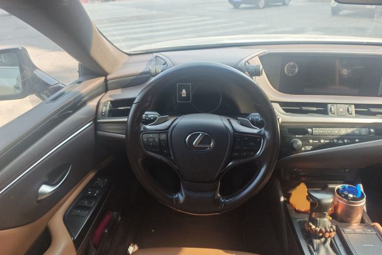 Used Lexus ES 2020 260 Excellence Edition Steering Wheel