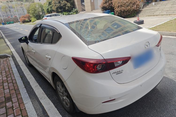 Used Mazda 3 Axela 2014 Sedan 1.5L Automatic Comfort Model Rear Left 45 Deg