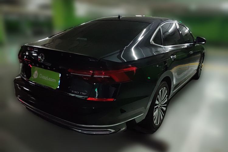 Used Volkswagen Passat 2019 330TSI Luxury Edition China VI Standard