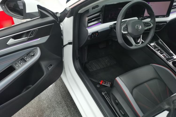 Used Volkswagen Lamando 2025 Lavida L 280TSI DSG Cool & Spicy Edition Driver Seat