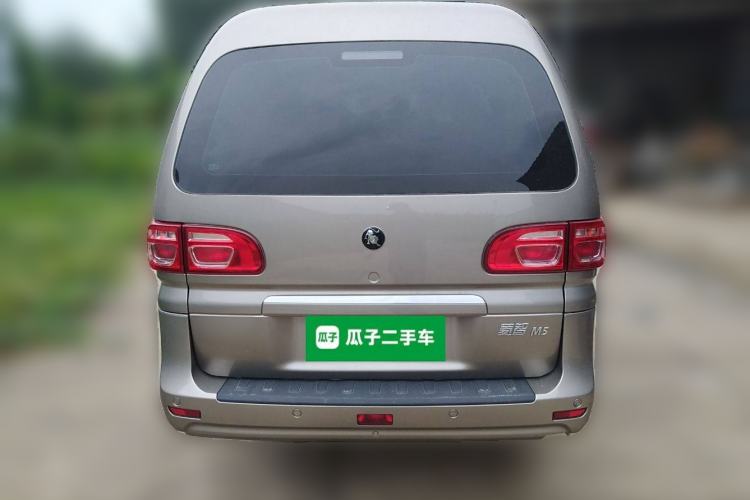 Used FORTHING Lingzhi 2023 M5L 1.6L Comfort 9-Seater
