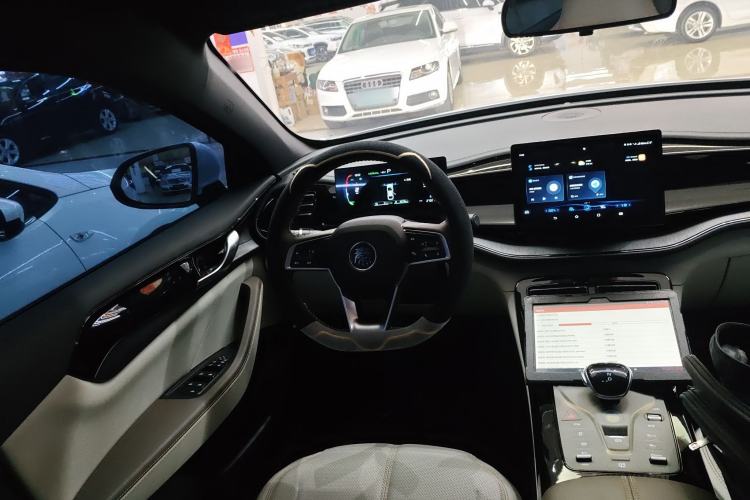 Used BYD Qin PLUS 2024 HONOR Edition DM-i 55KM Leading Model