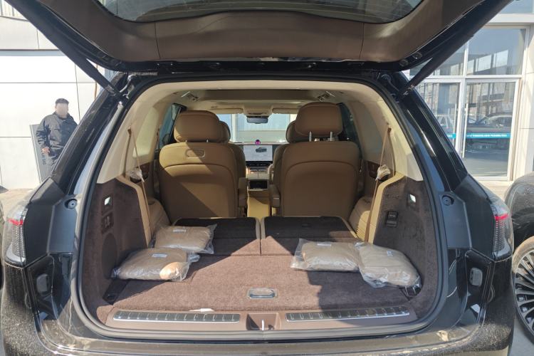 Used Hima AITO M9 2025 Extended-Range Ultra Version 52 kWh 6-Seater Trunk