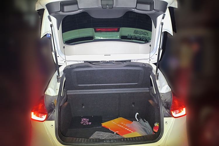 Used Ford Focus 2017 Hatchback EcoBoost 180 Automatic Sport Model Trunk