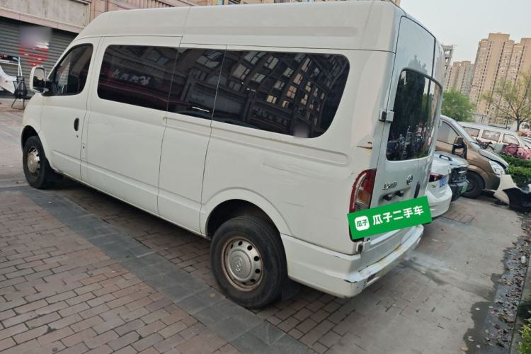 Used SAIC MAXUS Xintu V80 2023 2.0T AMT Classic Aoyuntong Long Wheelbase Mid-Height 6/7/8/9-Seater