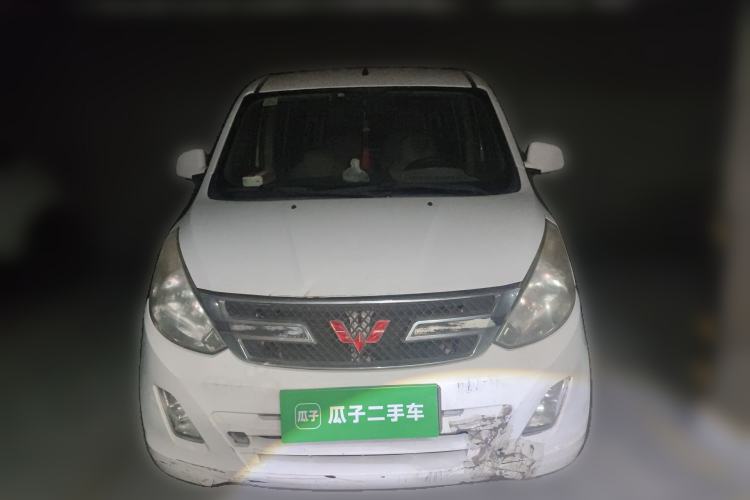 Used Wuling Rongguang V 2015 1.5L Standard Version Front