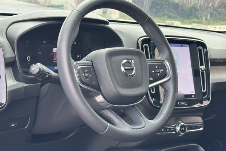 Used Volvo XC40 2023 B3 Zhiyuan Luxury Edition
