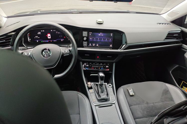 Used Volkswagen Sagitar 2020 280TSI DSG Luxury Version China VI Standard Center Console