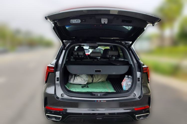 Used CHANGAN CS75 PLUS 2026 Model, Smart Champion Edition 1.5T New Blue Whale Smart Navigation Version Trunk