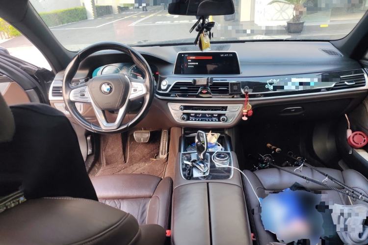 Used BMW 7 Series 2018 740Li M Sport Package Leading Model
