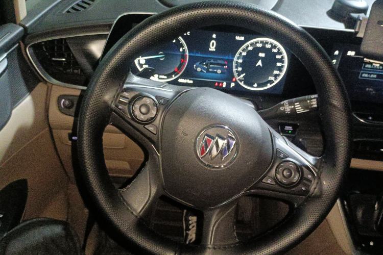 Used Buick GL8 2020 ES Land Cruiser 653T Flagship Model Steering Wheel