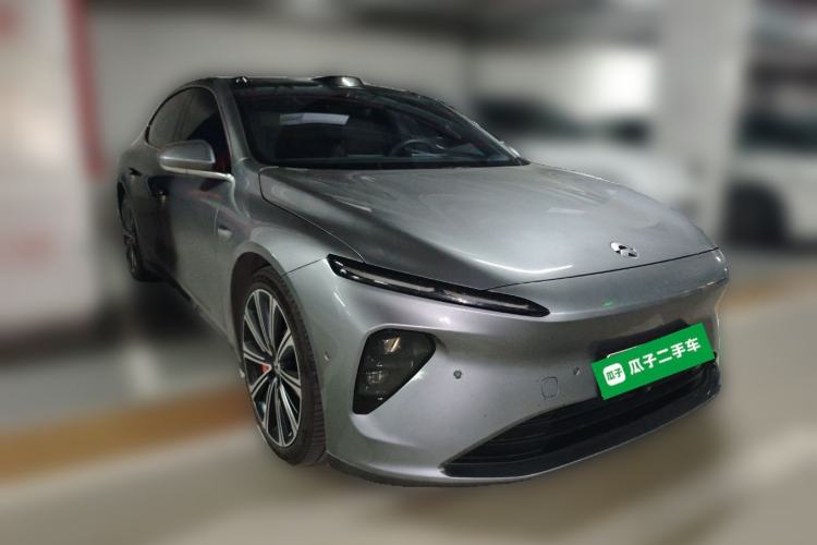 Used Nio ET7 2024 75 kWh Executive Edition Front Right 45 Deg