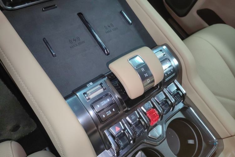 Used Formula Leopard 8 2025 Smart & Brave Flagship Edition 7 Seats
