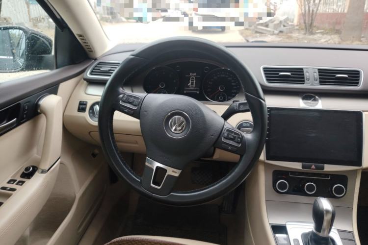 Used Volkswagen Magotan 2013 1.8TSI Premier Model Steering Wheel