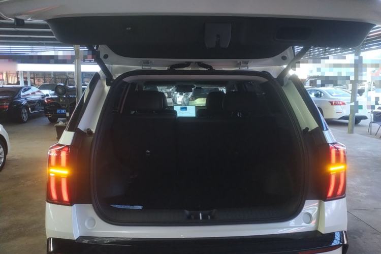 Used AION V 2026 Model Aion Tyrannosaurus Family Edition 520 Zhi Hao Edition Trunk