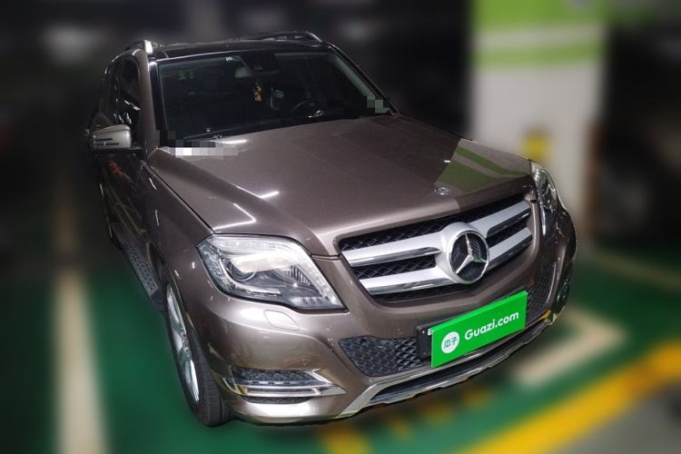 Used Mercedes-Benz GLK-Class 2013 GLK 300 4MATIC Fashion Model Front Right 45 Deg