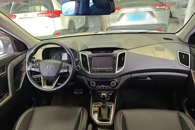 Used Hyundai ix25 2015 2.0L Automatic Two-Wheel Drive Intelligent GLS
