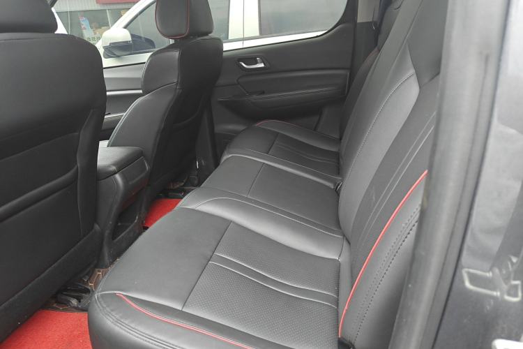 Used Foton Tunland Yutu 2020 2.0T Yutu 8 Diesel Two-Wheel Drive Elite Version Long Wheelbase 4F20TC