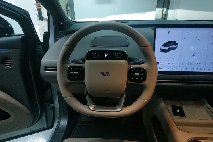 Used Li Auto Li Auto i6 2025 Model Two-Wheel-Drive Standard Type
