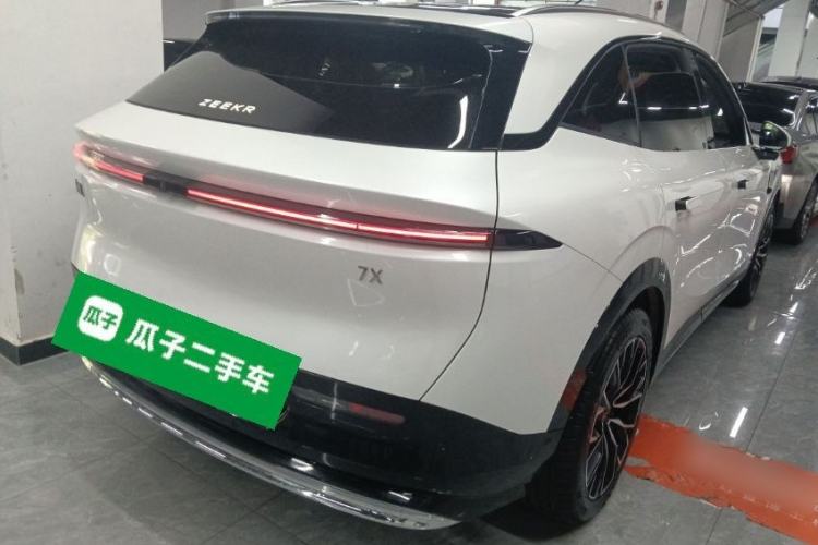 Used Zeekr 7X 2025 75 kWh Rear-Wheel Drive Intelligent Driving Version
