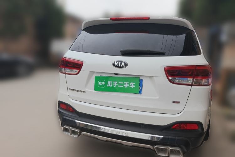Used Kia Sorento 2015 Sorento L 2.4L Gasoline 4WD Elite Edition 7 Seats China IV Standard
