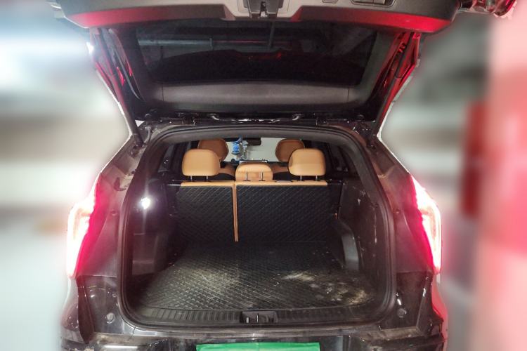 Used Geely Auto FX11 2025 4th Generation 1.5TD DCT Jinxiu Trunk