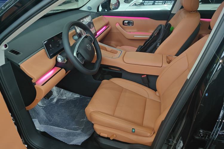 Used Leapmotor C16 2026 All-Electric 630 LiDAR Version 6-Seater
