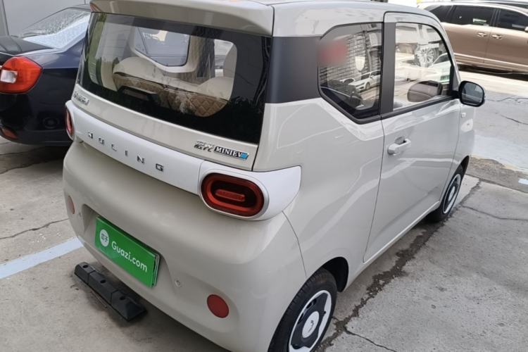 Used Wuling Hongguang MINIEV 2024 3rd Generation 215km Youth Edition
