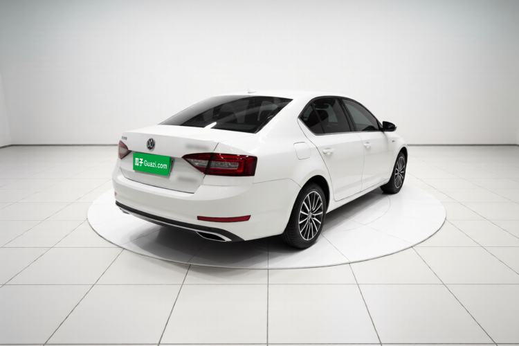 Used Skoda Octavia 2018 1.6L Automatic Luxury Edition
