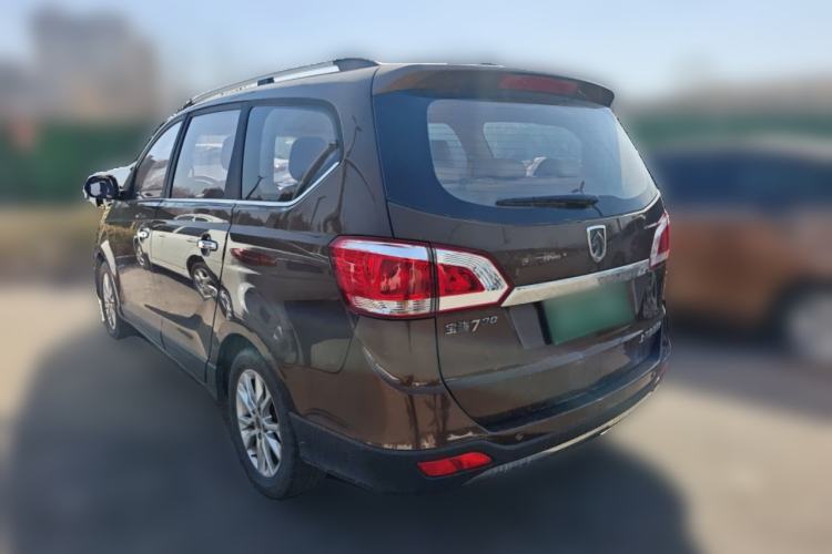Used Baojun 730 2014 1.5L manual Comfort ESP version 7 seats