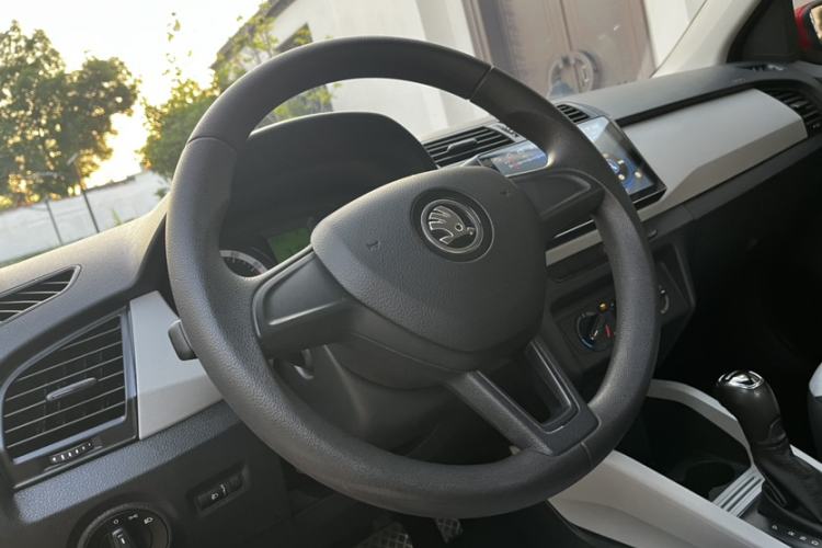 Used Skoda Fabia 2017 1.4L Automatic Car Enjoy Edition