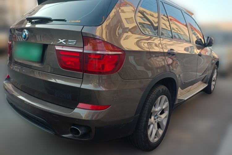 Used BMW X5 2011 xDrive35i Luxury Model
