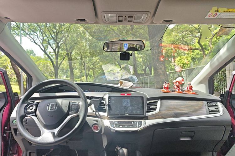 Used Honda Jade 2017 1.8L automatic Comfort version 5 seats
