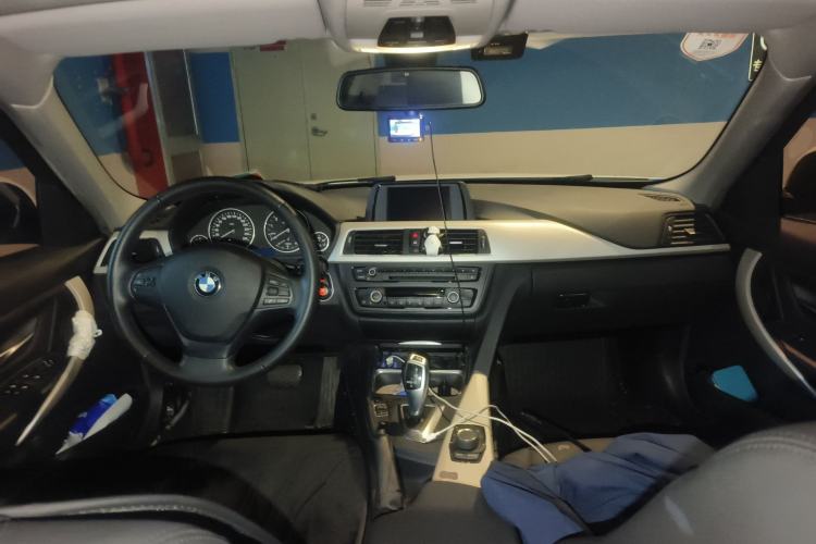 Used BMW 3 Series 2015 320Li Luxury Edition Fashion Model Center Console