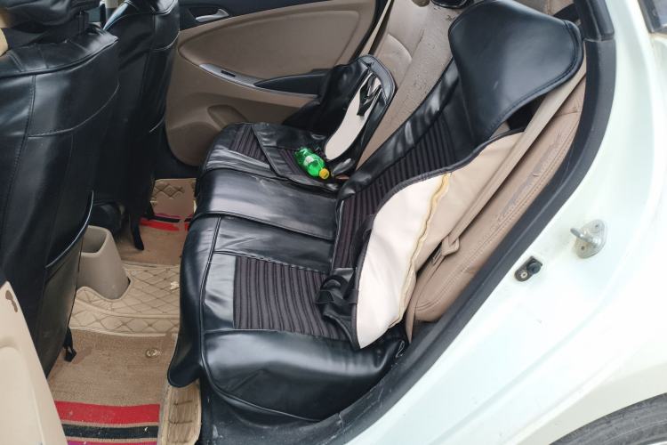 Used Hyundai Verna (older generation) 2014 1.4L Manual Smart GLS Trim
