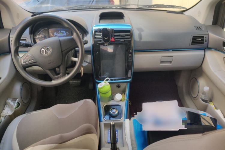 Used BAIC New Energy EV 2016 EV160 Light Edition Center Console