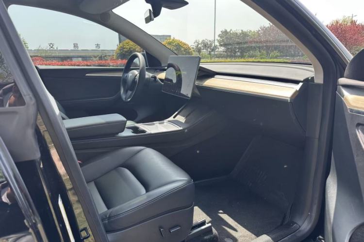 Used Tesla Model Y 2022 Rear-Wheel-Drive Version