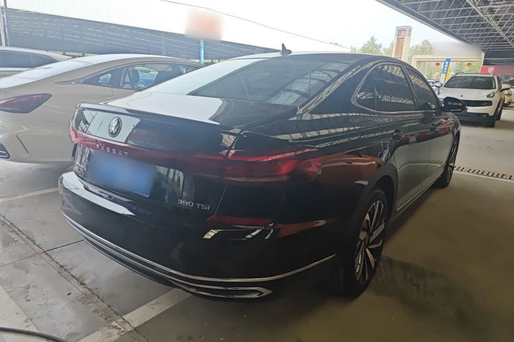 Used Volkswagen Passat 2025 Premium Version 380TSI Dragon Edition