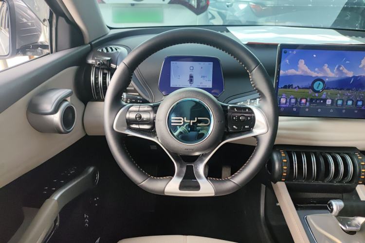 Used BYD Yuan PLUS 2024 Honor Edition 510KM Beyond Model Steering Wheel