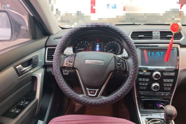 Used Haval H2 2017 Red-Label 1.5T Manual Two-Wheel Drive Luxury Model