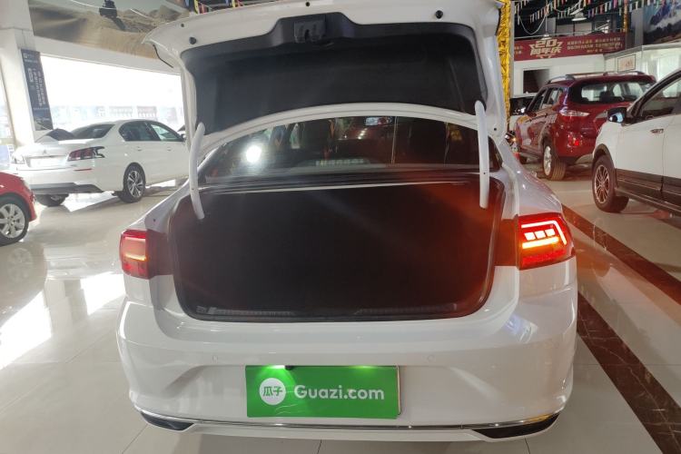 Used Volkswagen Lamando 2021 230TSI DSG Fashion Edition
